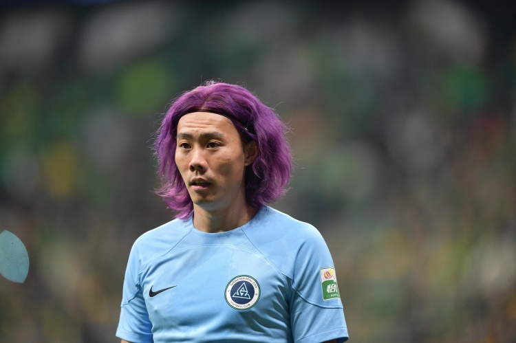 开云入口-足球报：李智、张煜东、刘斌、刘浪舟正在广州豹试训