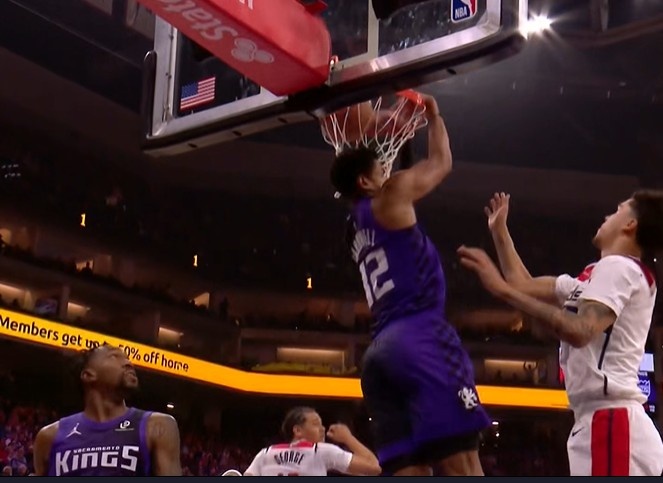 开云服务-22平之后国王19-0结束本节！蒙克突破抛传助考德威尔空接背扣！