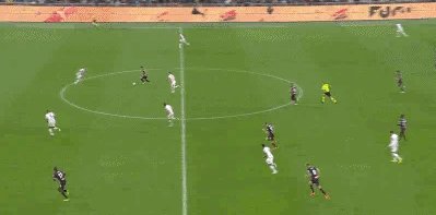 1665252336188083216.gif 1.gif